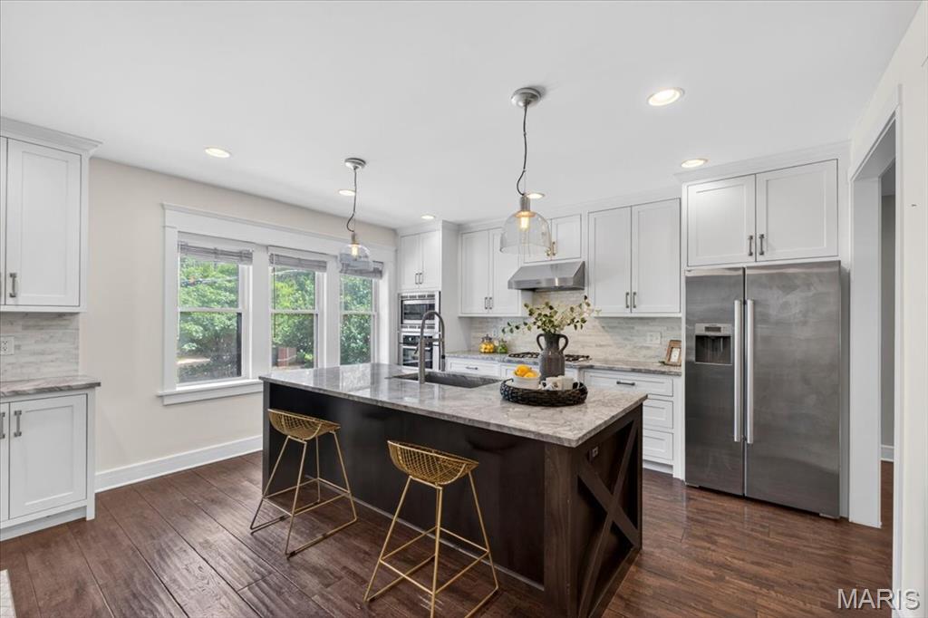 Wydown Forest Court Condo - Residential
