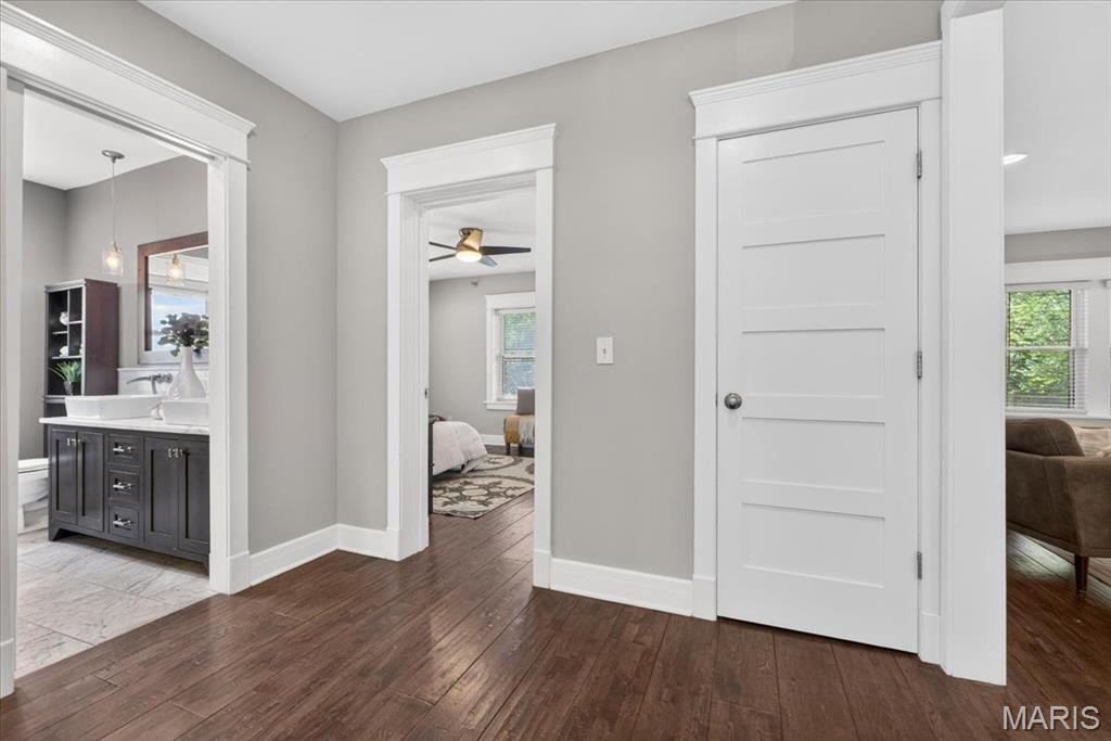 Wydown Forest Court Condo - Residential