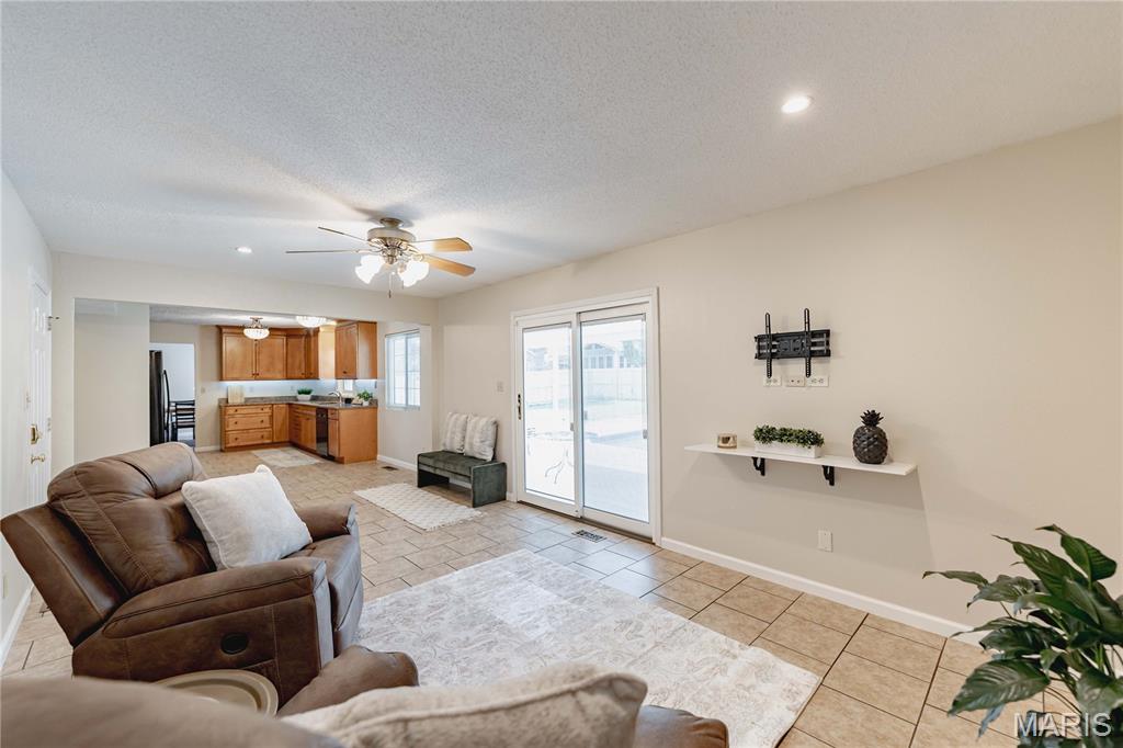 Meadowlark Meadows 5th Add - Residential