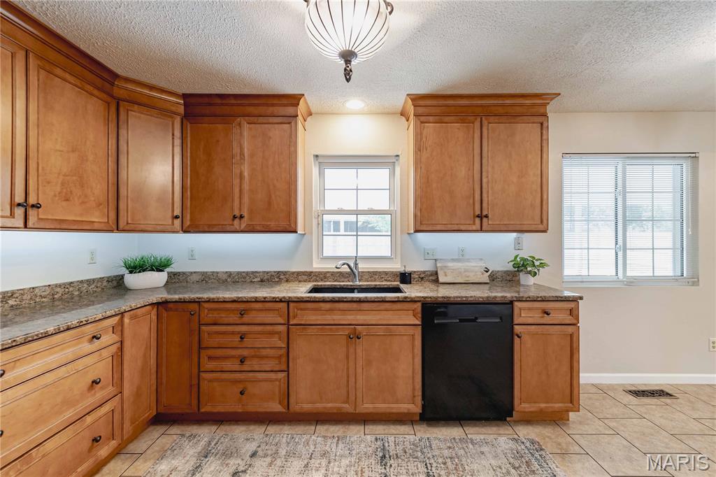 Meadowlark Meadows 5th Add - Residential