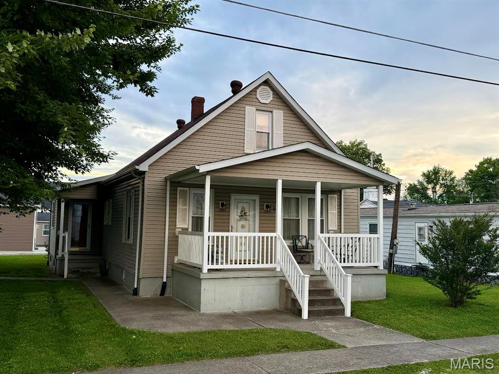Price listed is Starting Bid Only. The home will be auctioned off on-site at @12 pm on 08/012026. This 1 story home features 1,177 sq. ft. complete with a 24’x30’ detached two-car garage, nice front patio, 3 bedrooms, 1 bathroom, a living room, an eat-in kitchen. A full basement with laundry and a full attic that could be converted into living space. There is also be a full line of personal property that will start selling at 10 am. Property will sell under auction terms and be sold AS- IS, WHERE-IS. Seller will not make any repairs as a result of any building, occupancy, or environmental inspections. Buyer will be required to sign an Auction Purchase & Sale Agreement and put 5% down if final bid is accepted by Sellers