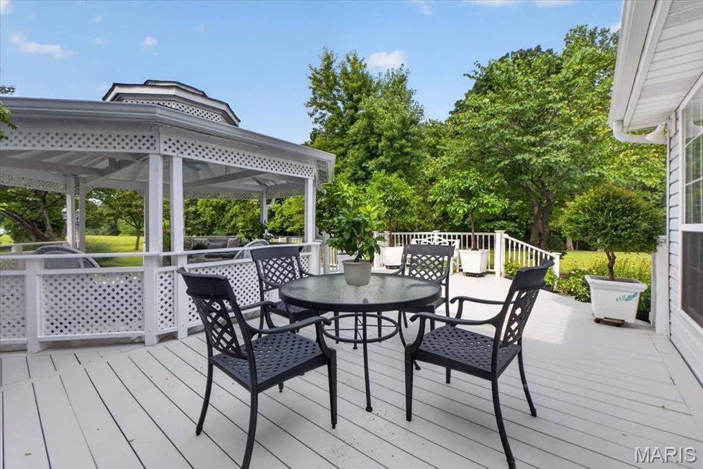 Est At Westchester Farm #3 - Residential