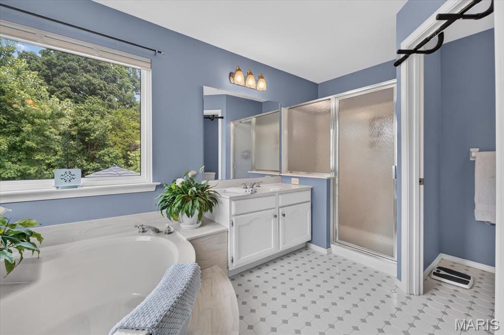 Est At Westchester Farm #3 - Residential