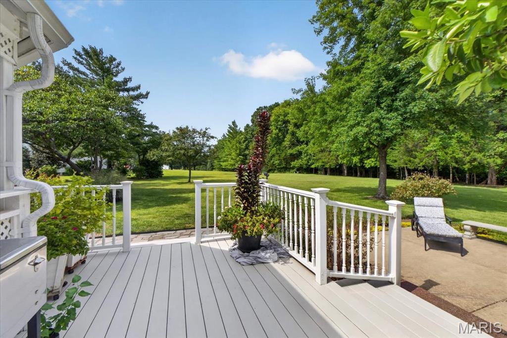 Est At Westchester Farm #3 - Residential