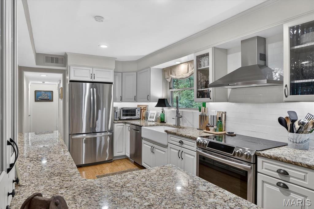 Fairway Manor - Residential