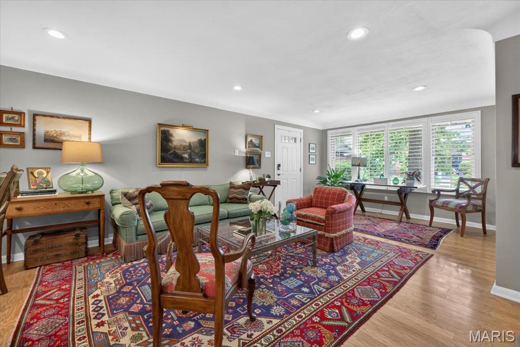 Fairway Manor - Residential