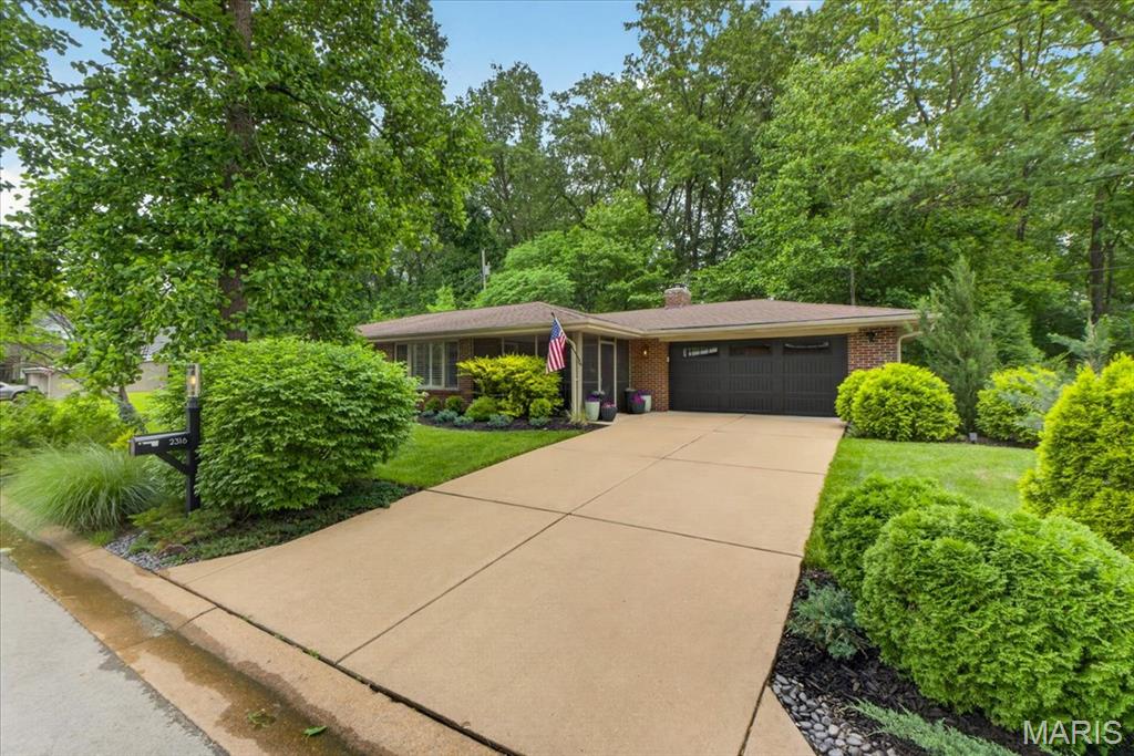Fairway Manor - Residential