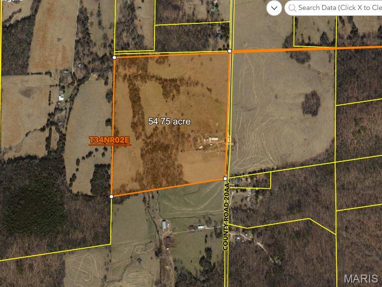 53 acres near Belleview. Nice little farm with about 40 acres in fenced pasture and 15 acres wooded. 3 bedroom double-wide needs some work along with several outbuildings. Great hunting area and Reid creek runs through the property. $250,000