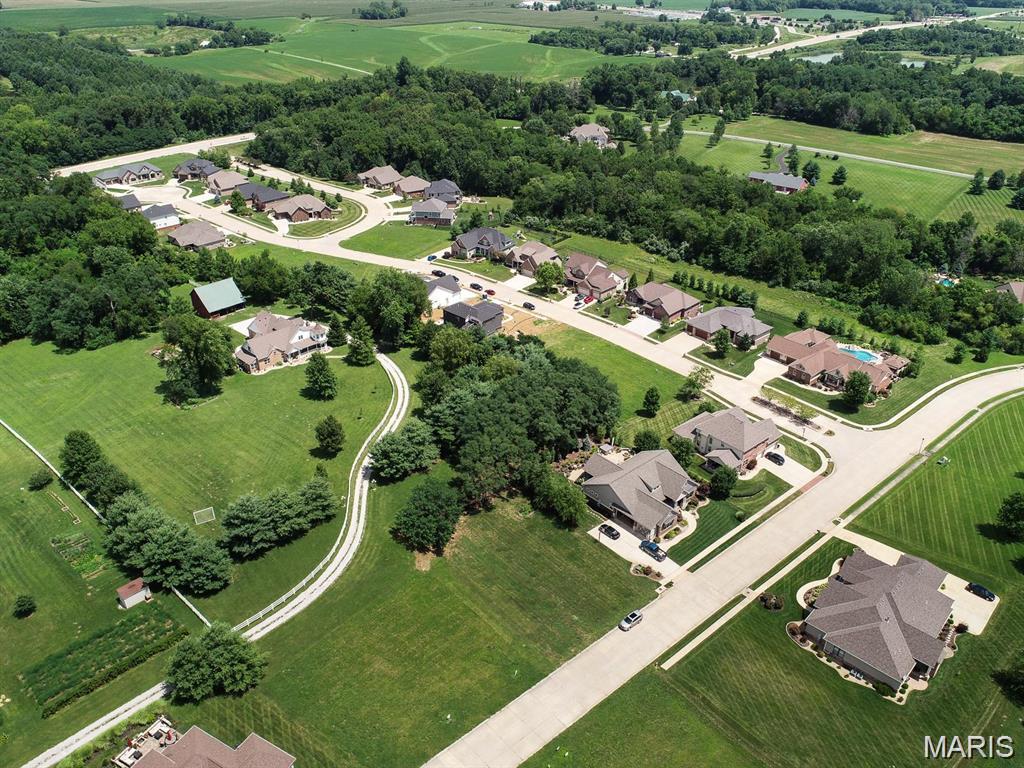 Arbor Lakes - Land