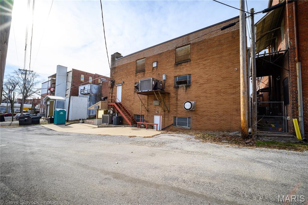 Central Add - Commercial Sale
