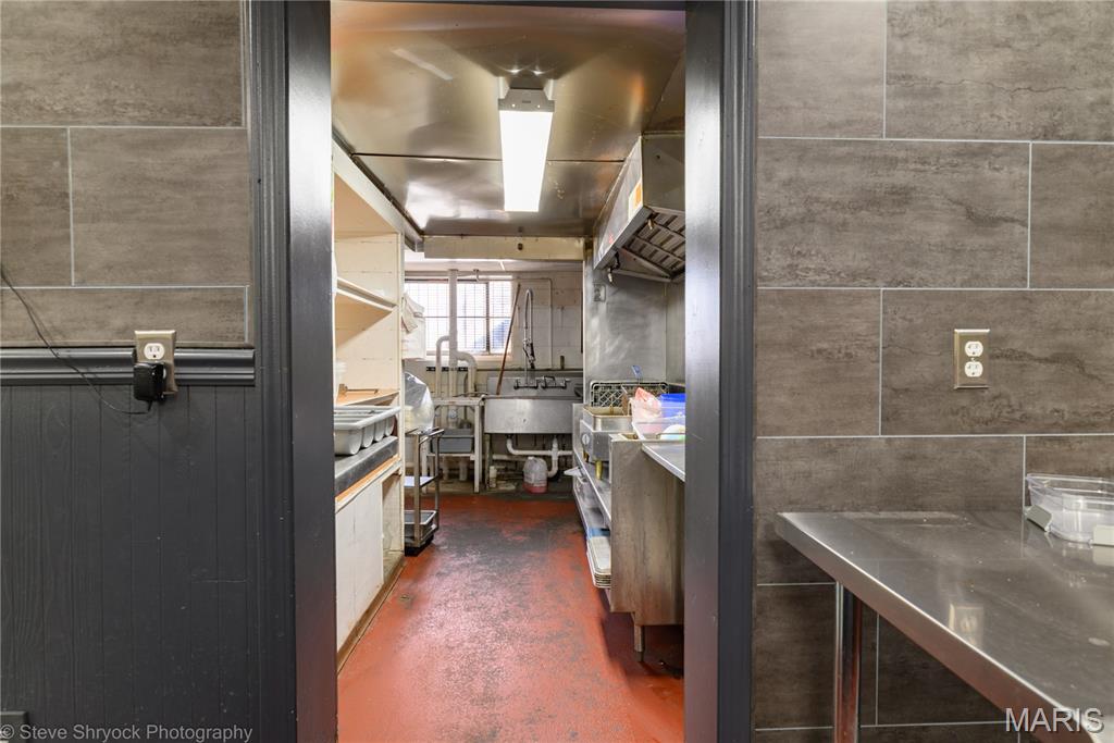Central Add - Commercial Sale