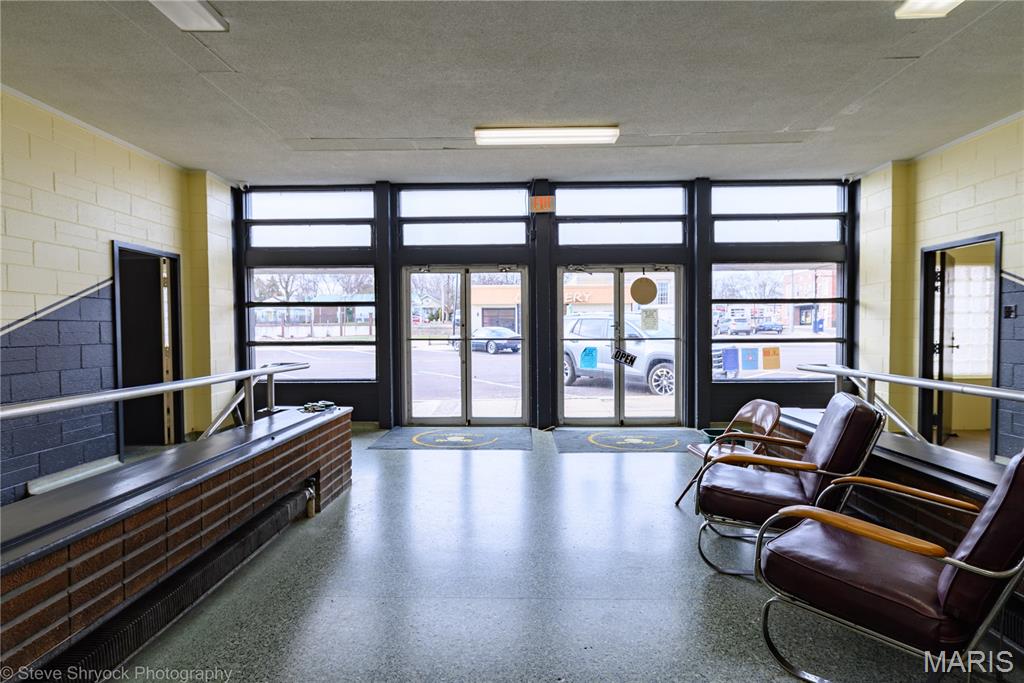 Central Add - Commercial Sale