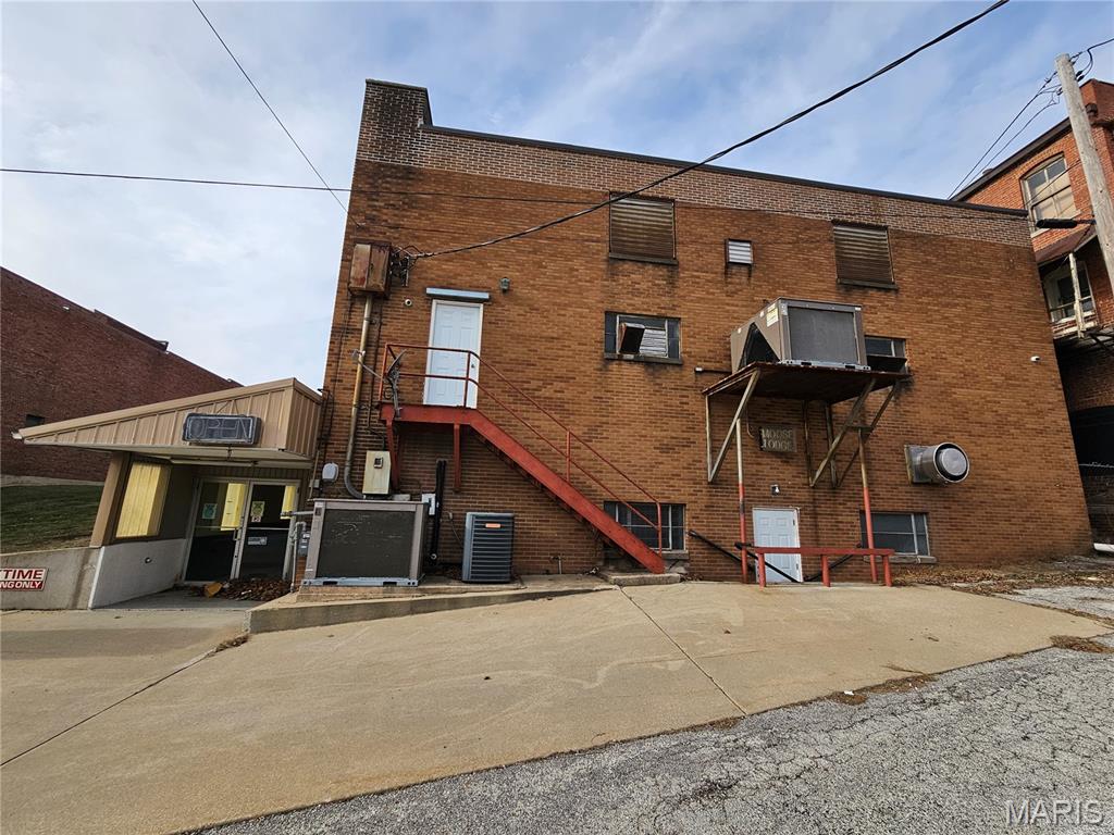 Central Add - Commercial Sale