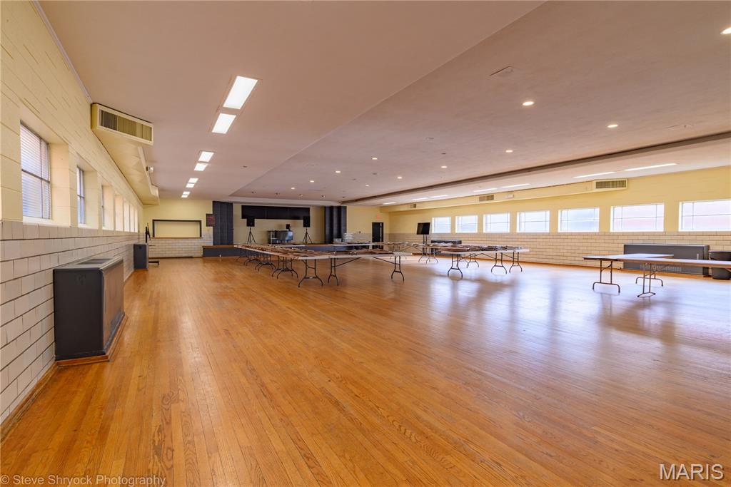 Central Add - Commercial Sale