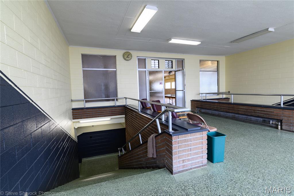 Central Add - Commercial Sale