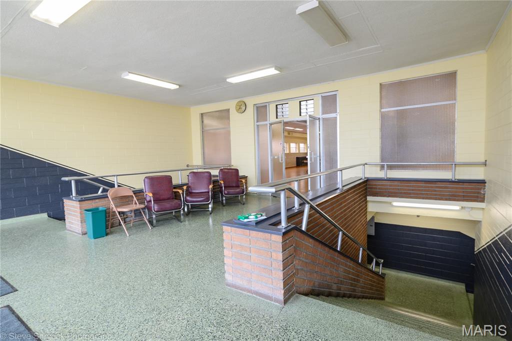 Central Add - Commercial Sale