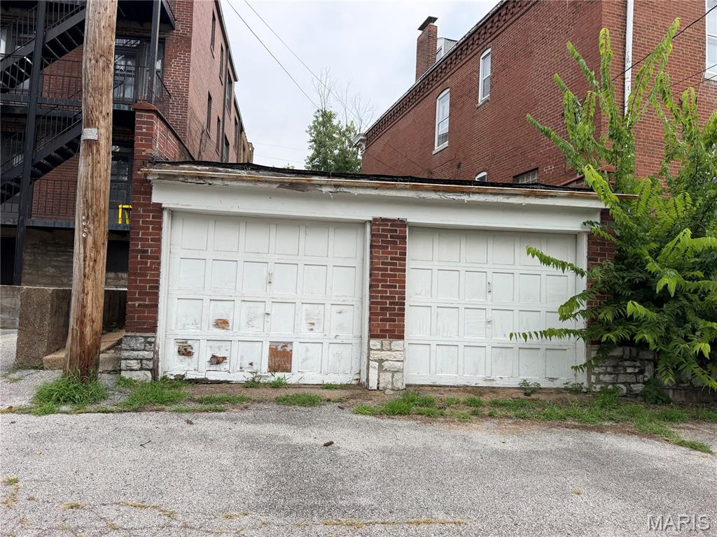 Dillenberger Add - Residential Income