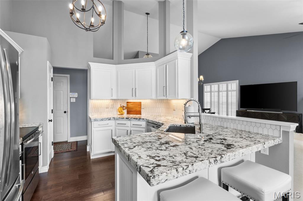 The Cove At Lake Chesterfield - Residential