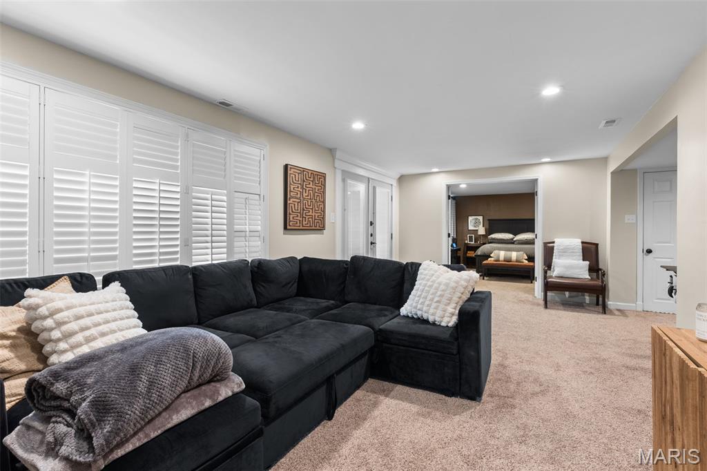 The Cove At Lake Chesterfield - Residential