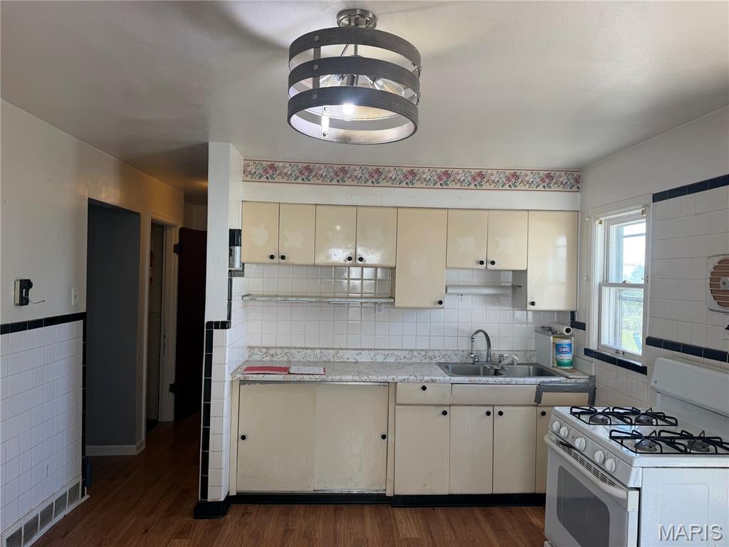 Meadowbrook Downs - Residential