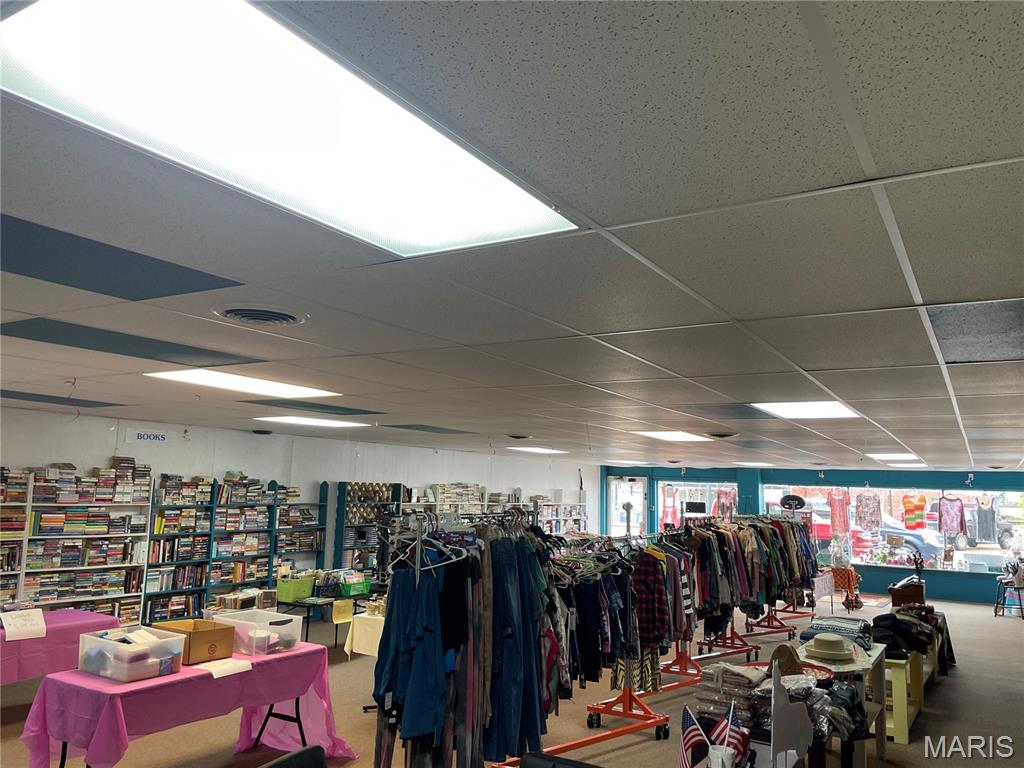 n/a - Commercial Sale