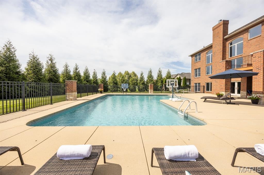 Chateaux/Woodfield Ph 04 - Residential
