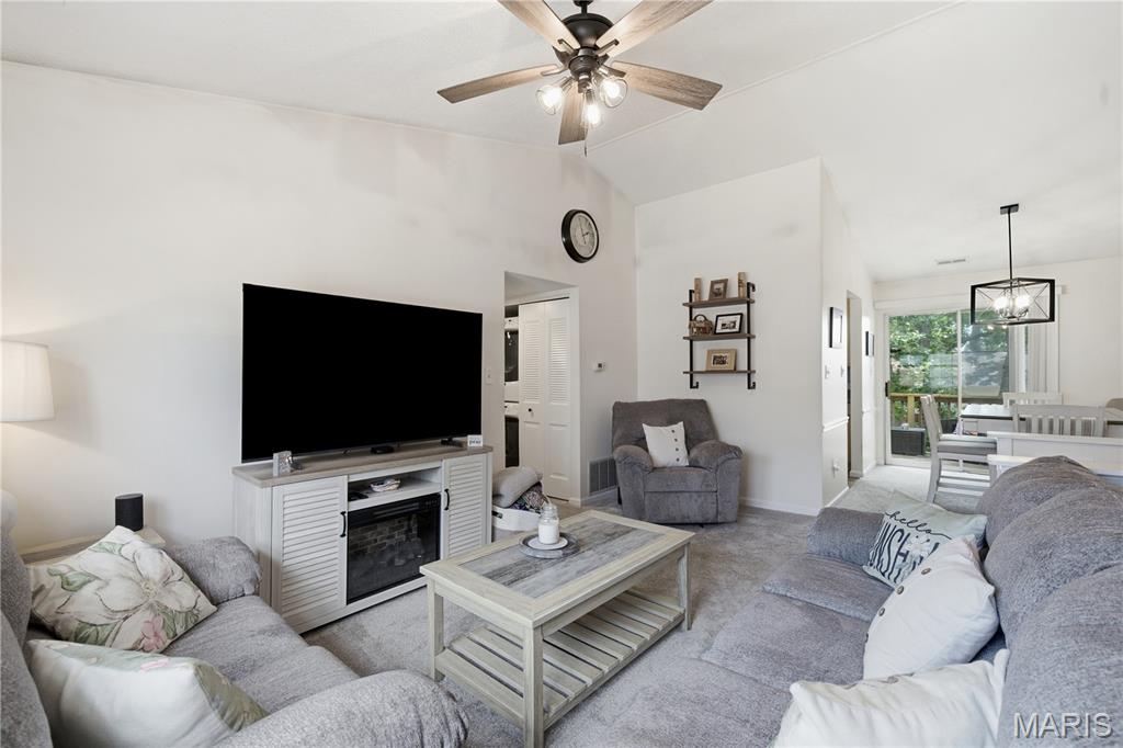 Brentwood Forest Condo Ph Seven - Residential