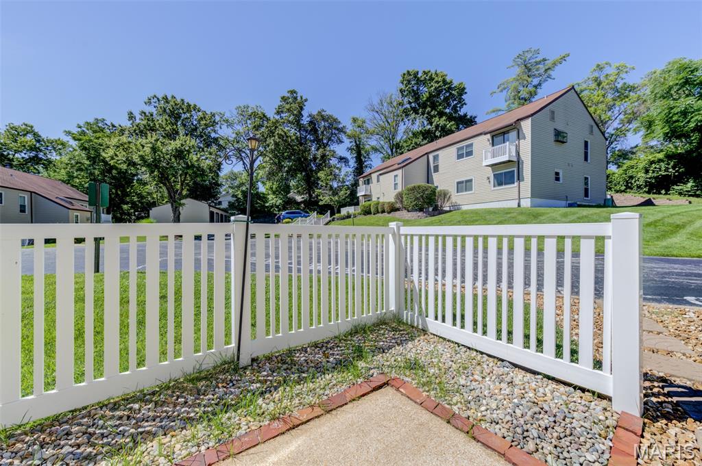 Glendale Gardens Condo - Residential