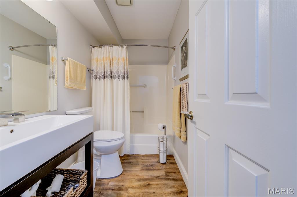 Glendale Gardens Condo - Residential
