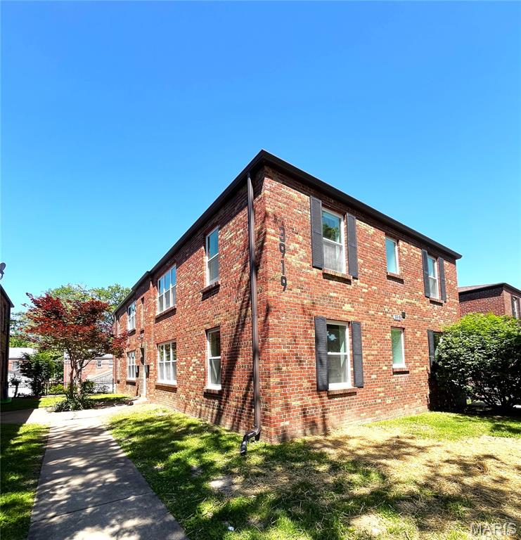 This beautifully renovated 2-bedroom, 1-bath apartment offers the perfect blend of modern updates and timeless charm. Completely redone from floor to ceiling, every detail has been thoughtfully updated with brand-new finishes throughout. From the new flooring to the fresh fixtures, this home feels bright, clean, and luxurious the moment you walk in.

As you enter, you are welcomed by a spacious living room filled with natural light and enhanced by elegant overhead lighting. Just off the living room, you'll find a dedicated dining area and a stunning kitchen featuring granite countertops, beautiful cabinetry, and all brand-new appliances.

The apartment also showcases gorgeous chandeliers and updated lighting fixtures throughout, adding warmth and sophistication to every space. Both bedrooms are privately located toward the back of the apartment, offering a quiet and comfortable retreat. The bathroom has been fully renovated with beautiful modern finishes, creating a truly spa-like feel with a big open linen closet.

This apartment is completely move-in ready and offers the perfect combination of style, comfort, and modern living.

Located in-between Lindenwood and Francis Park. Perfect area near key conveniences. 
Schedule your showing today!!

Owner pays water, sewer, trash. 
Tenant pays electric, gas, and wifi.

Amenities: Laundry offered in basement as well as hook ups for tenants to bring their own. 
Limited Garage Spaces for extra fee. 
Off street parking. 
FREE storage locker in basement for all tenants.
All four units in this building are available for rent! UNITS: 1E, 1W, 2E, 2W