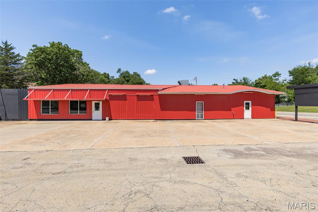 Elvins - Commercial Sale