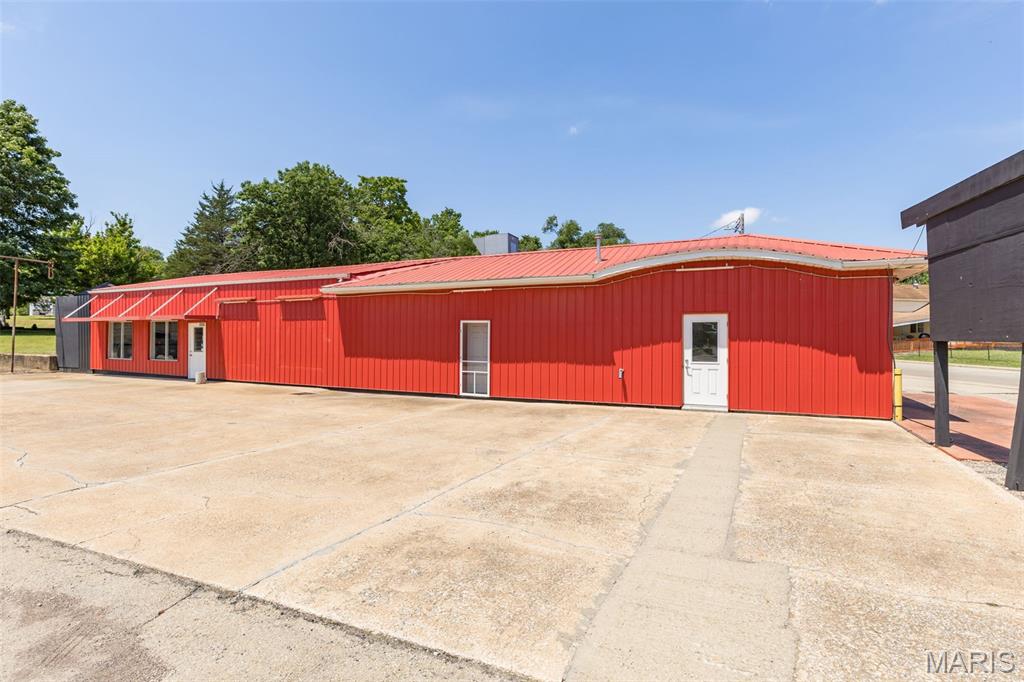 Elvins - Commercial Sale
