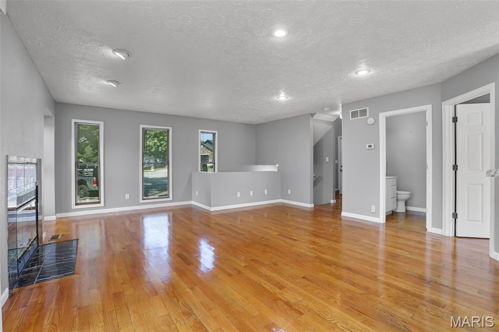 Walnut Hills Lake Estates - Residential