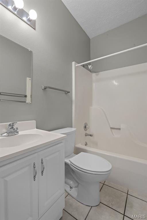 Walnut Hills Lake Estates - Residential
