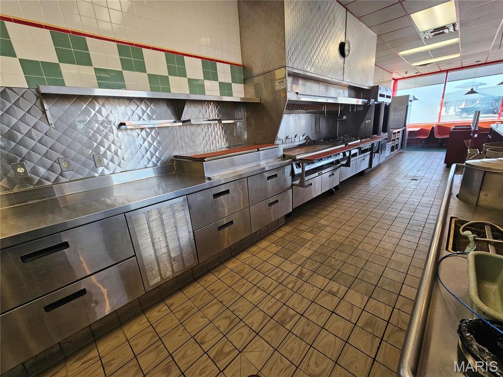 0 - Commercial Sale