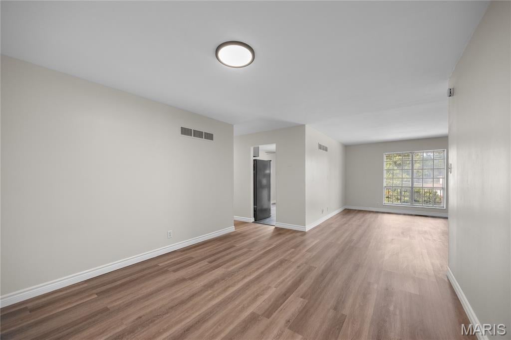 Lin Capri Condo - Residential