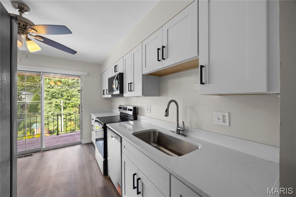 Lin Capri Condo - Residential