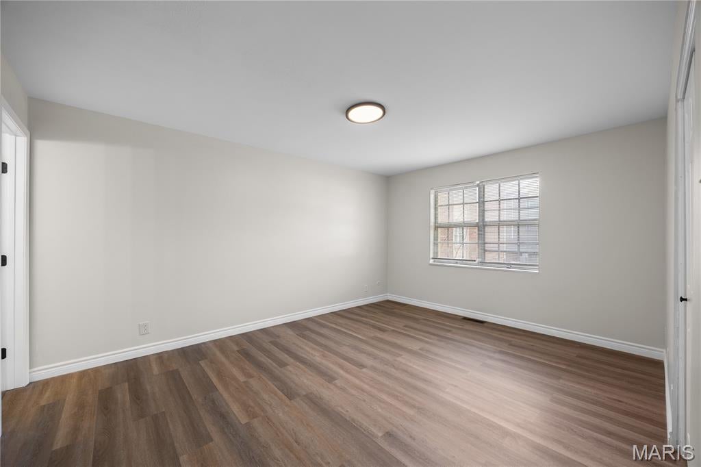 Lin Capri Condo - Residential