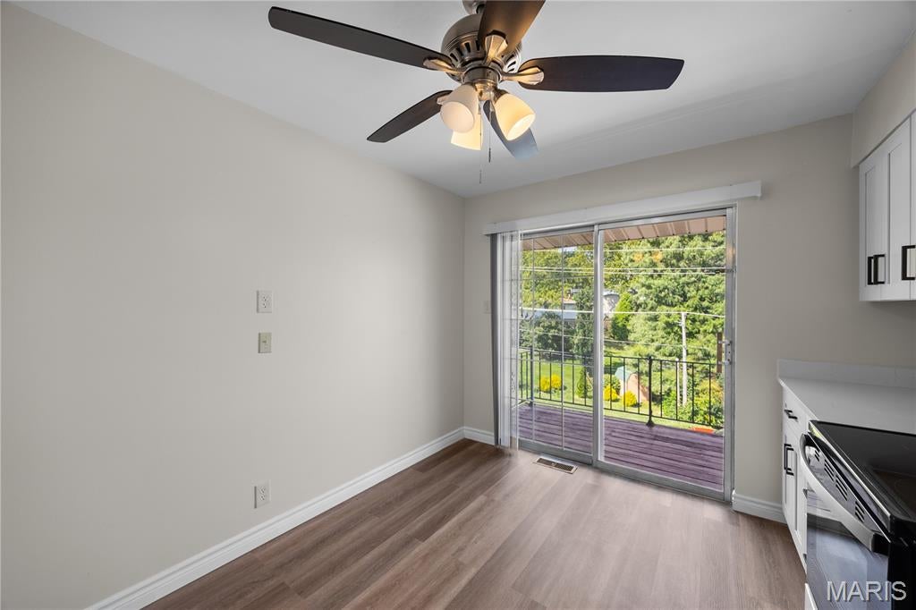 Lin Capri Condo - Residential
