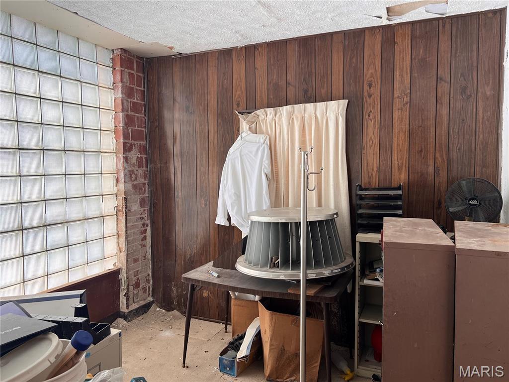 Parkview Add - Commercial Sale