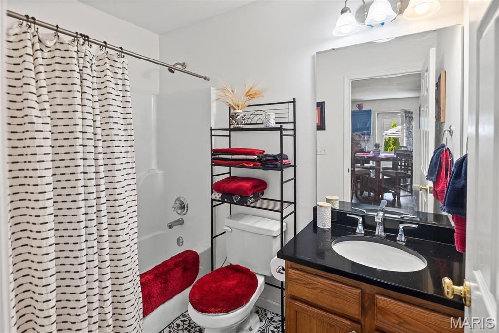 Knolls/Century Oaks Amd - Residential