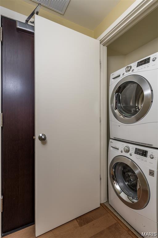 Marquette upper and Lower Residential - Residential Lease