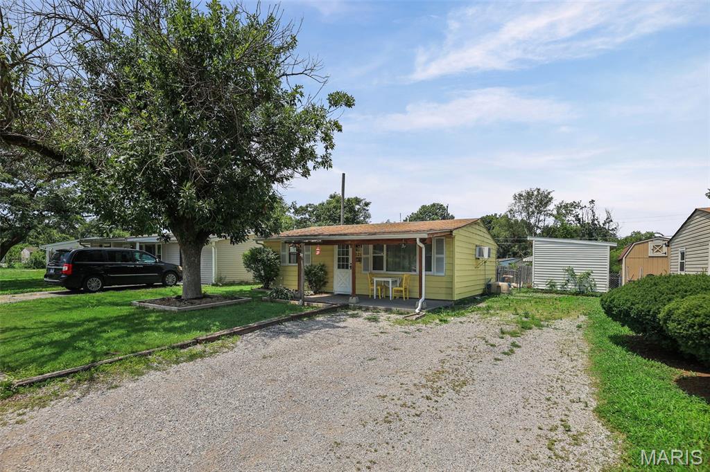 De Paul Gardens - Residential