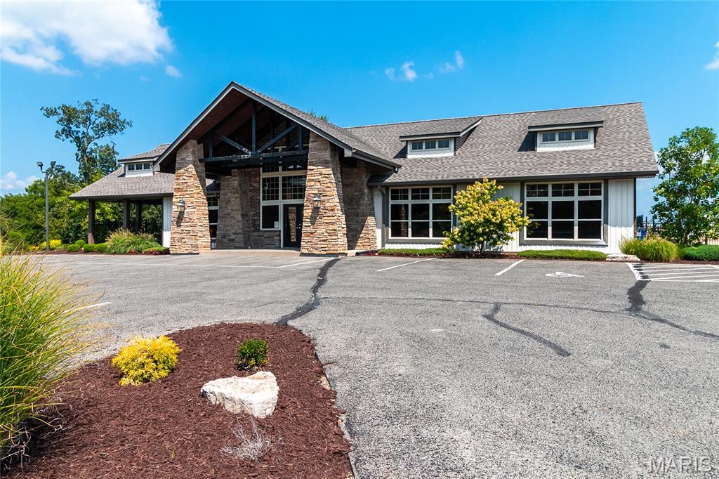 Majestic Lakes - Residential
