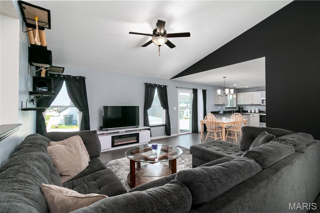Majestic Lakes - Residential