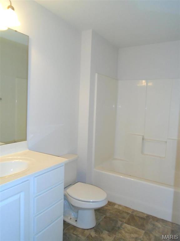 CAMBRIDGE CONDOMINIUMS - Residential Lease