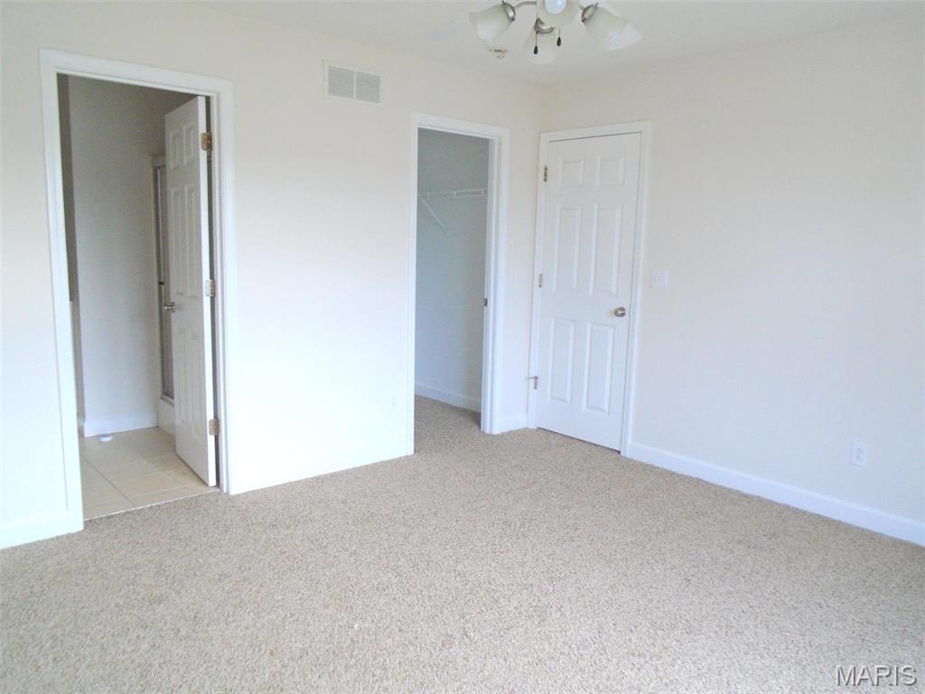 CAMBRIDGE CONDOMINIUMS - Residential Lease