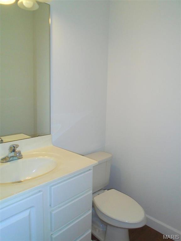 CAMBRIDGE CONDOMINIUMS - Residential Lease