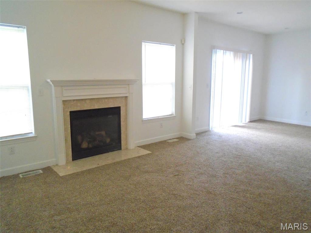 CAMBRIDGE CONDOMINIUMS - Residential Lease
