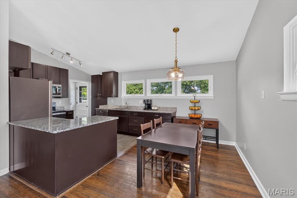 Oak Crest 2 - Residential